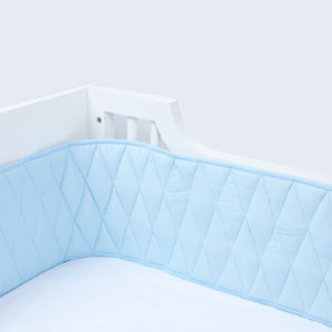 Cot Bumper with Harlequin Quilting – Blue