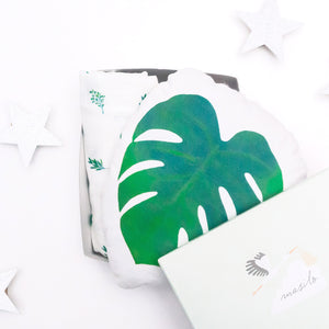 Cuddle & Bundle Box – Tropical Vibes Only